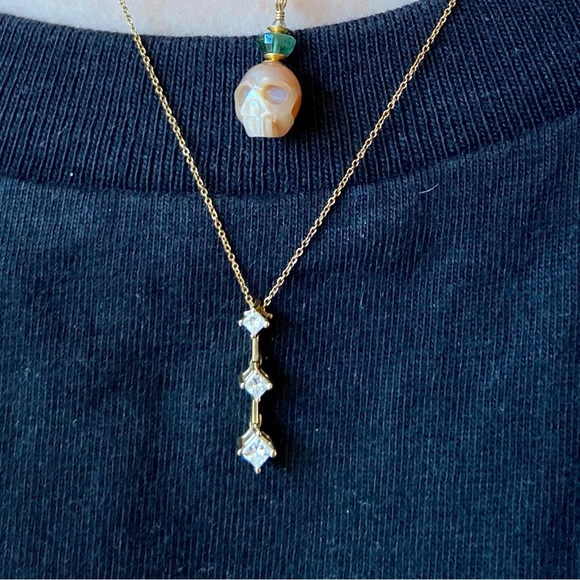 Delicate Triple Diamond Pendant - 10k Gold - Picture 3 of 7